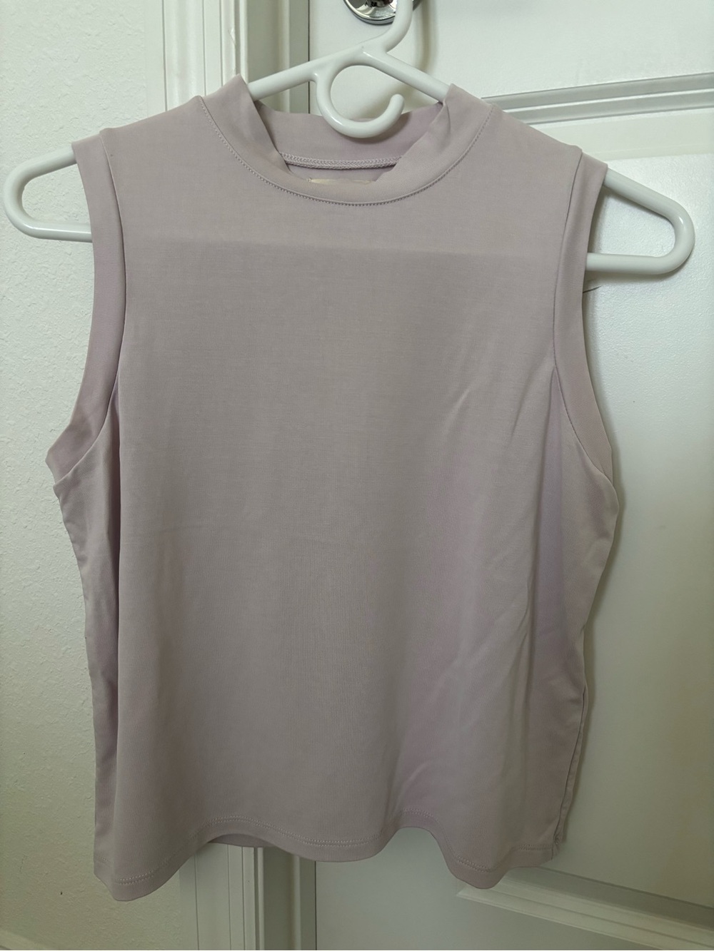 Madewell Sleeveless Mock Neck Tank in Light Lavender, Size XS, runs large